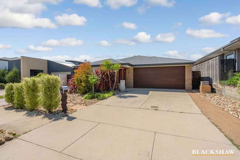 24 Harold White Avenue Coombs 24 Harold White Avenue Coombs