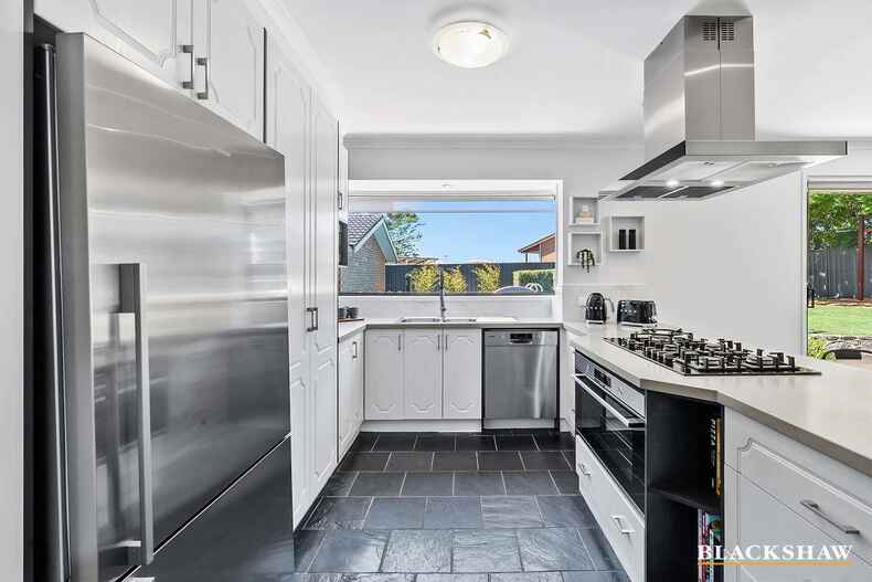 75 Summerville Crescent Florey 75 Summerville Crescent Florey