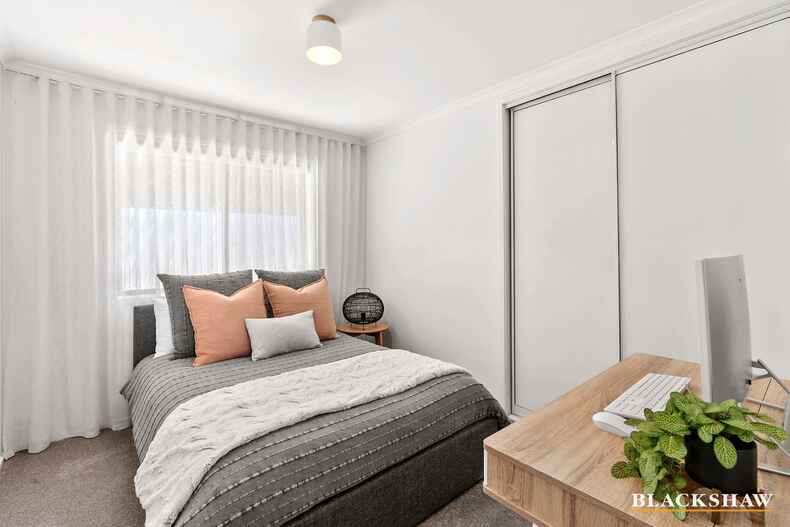 75 Summerville Crescent Florey 75 Summerville Crescent Florey