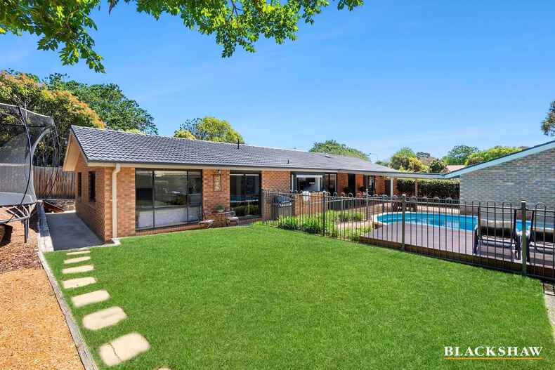 75 Summerville Crescent Florey 75 Summerville Crescent Florey