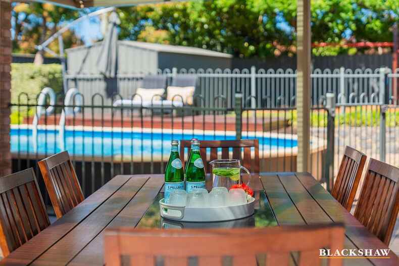 75 Summerville Crescent Florey 75 Summerville Crescent Florey