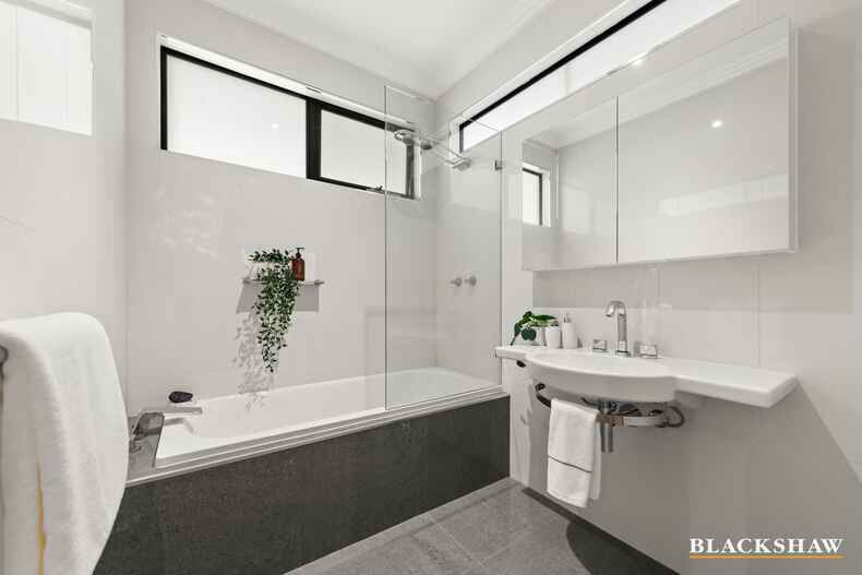 2/35 Esperance Street Red Hill 2/35 Esperance Street Red Hill