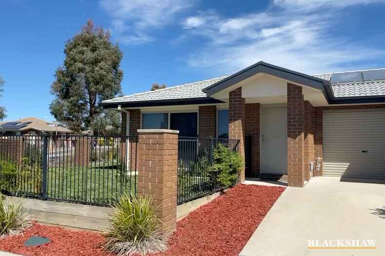 1/139 Macfarlane Burnet Avenue Macgregor