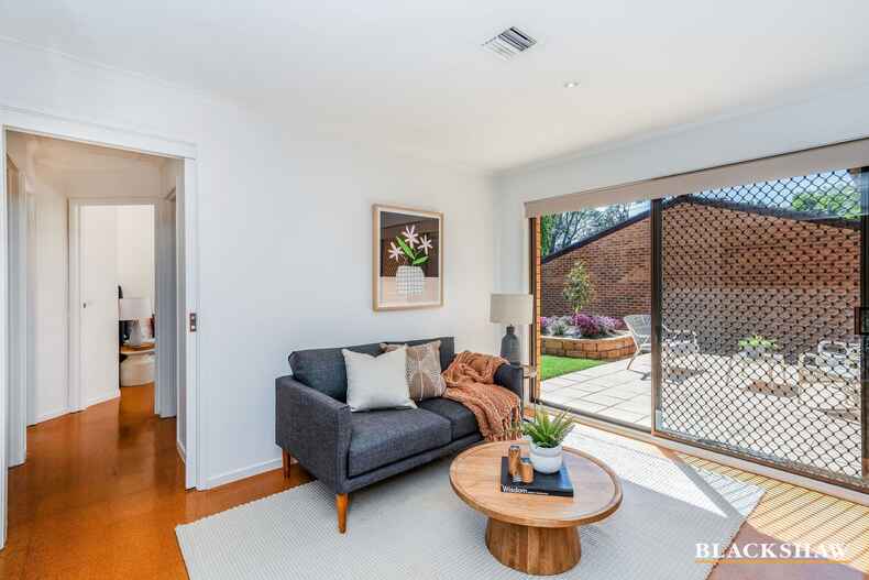 7 Bickley Close Stirling