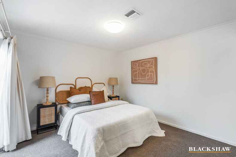 7 Bickley Close Stirling