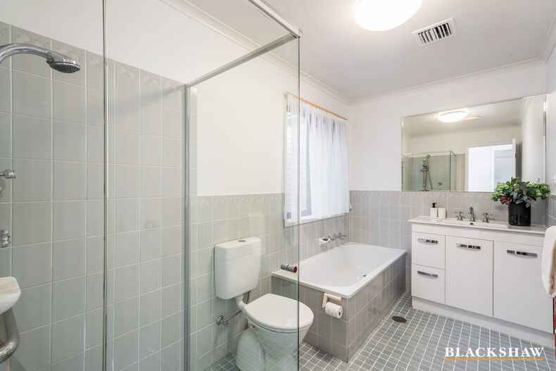 7 Bickley Close Stirling