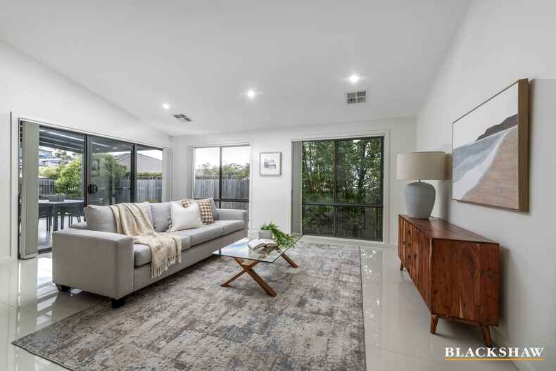 6 Pearl Gibbs Circuit Bonner