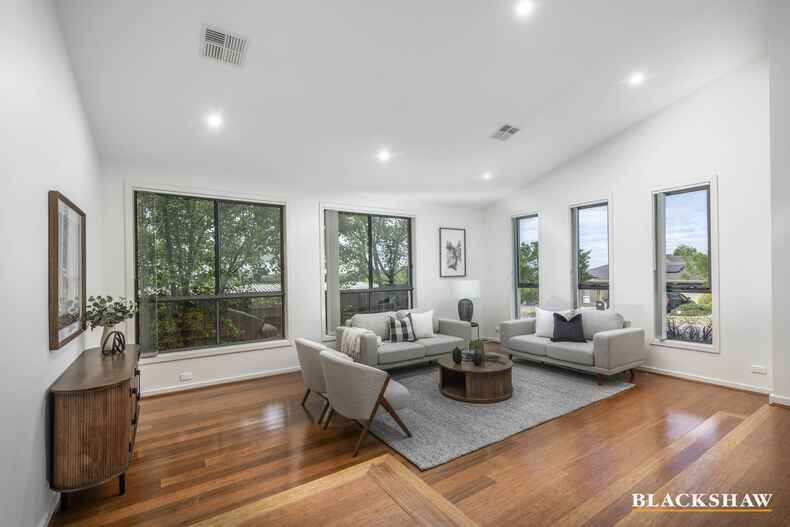 6 Pearl Gibbs Circuit Bonner