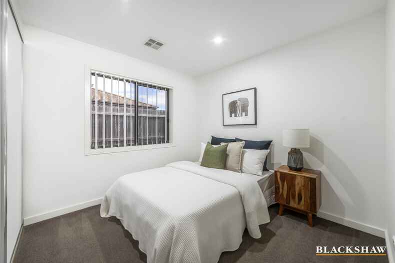 6 Pearl Gibbs Circuit Bonner