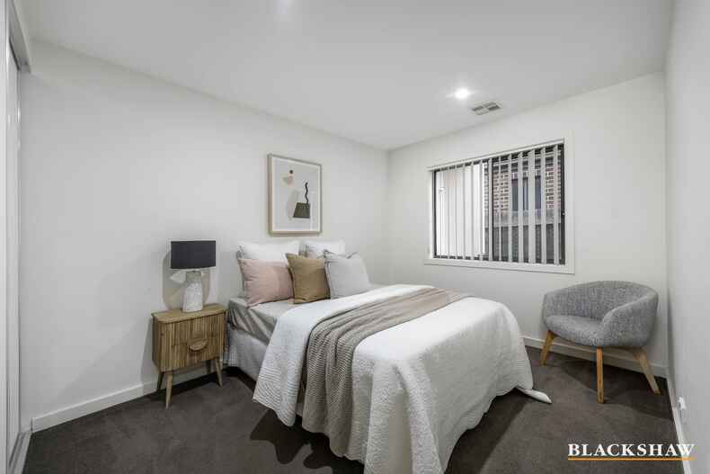 6 Pearl Gibbs Circuit Bonner