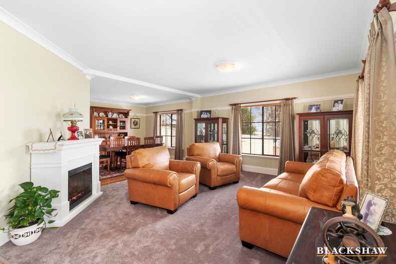 10 Poole Place Sunshine Bay 10 Poole Place Sunshine Bay