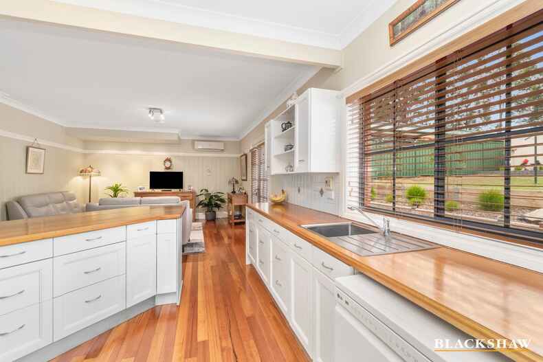 10 Poole Place Sunshine Bay 10 Poole Place Sunshine Bay