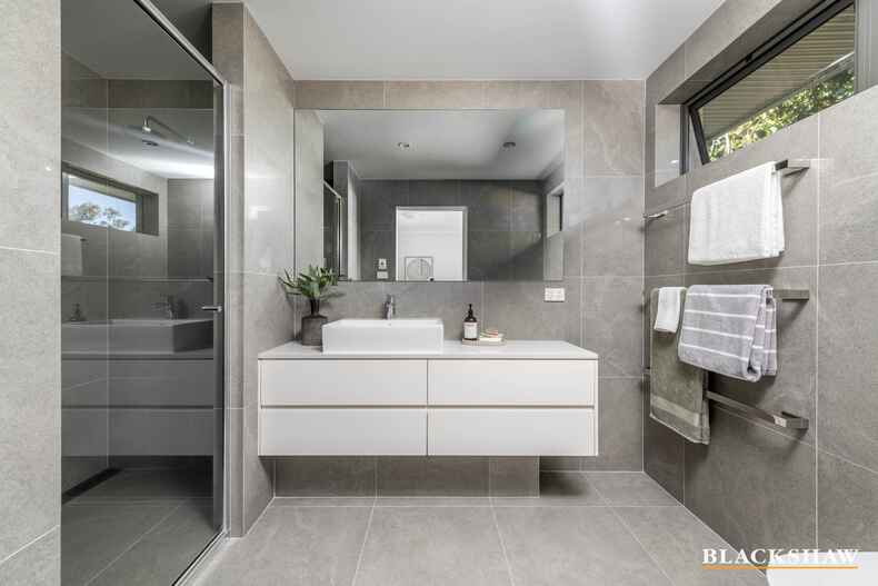 6 Crofts Place Spence 6 Crofts Place Spence