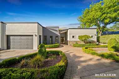 130 Strickland Crescent Deakin