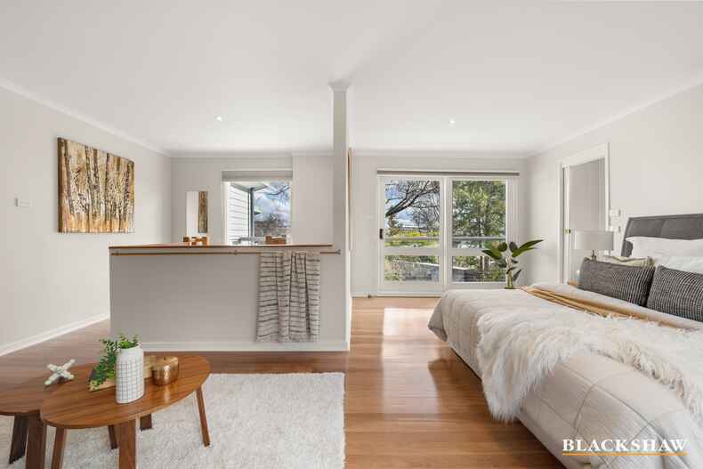 33 Getting Crescent Campbell 33 Getting Crescent Campbell