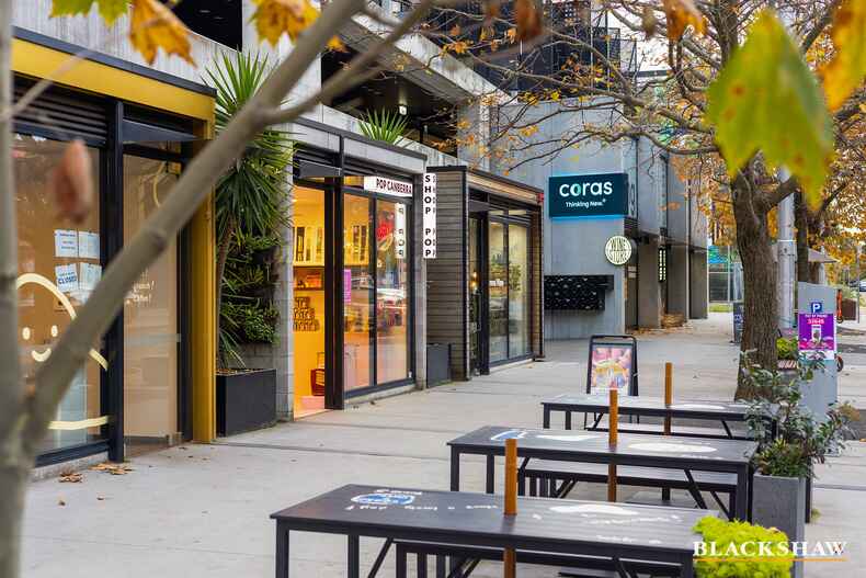 4/10 Coolac Place Braddon