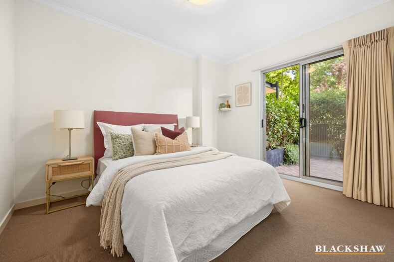 16/12 National Circuit Barton 16/12 National Circuit Barton