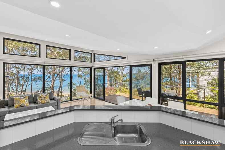 8 Karana Close Long Beach 8 Karana Close Long Beach