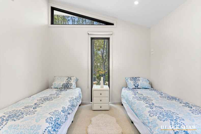 8 Karana Close Long Beach 8 Karana Close Long Beach