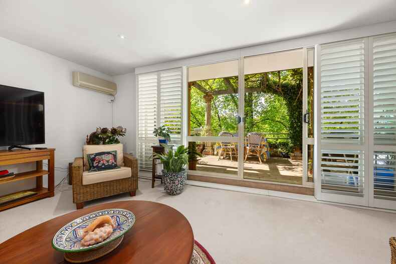 11/26 Macquarie Street Barton 11/26 Macquarie Street Barton