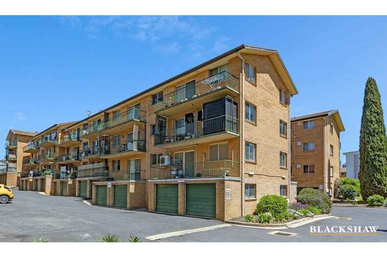 32/85 Derrima Road Queanbeyan