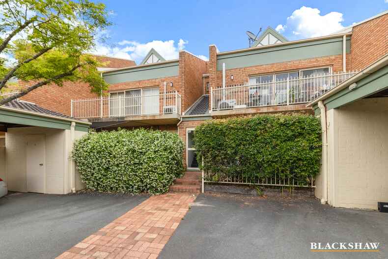 12/201  Goyder Street Narrabundah