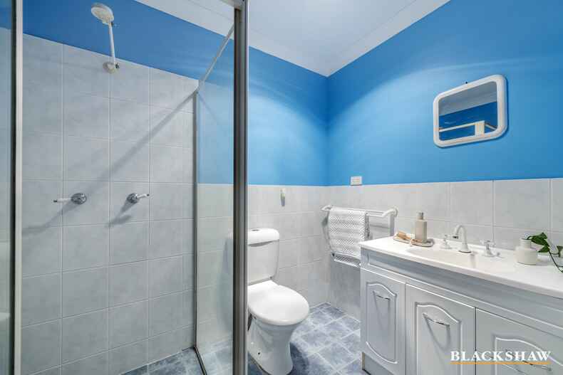 15 Cawthorn Crescent Evatt 15 Cawthorn Crescent Evatt