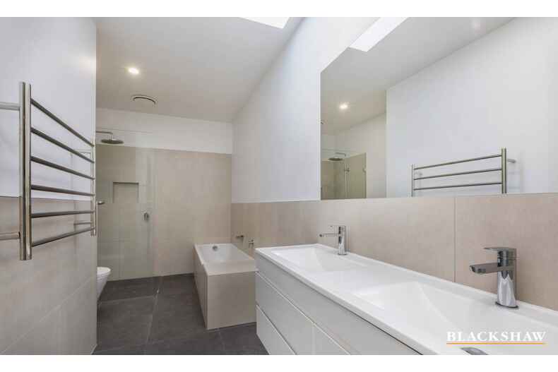 2/215 La Perouse Street Red Hill 2/215 La Perouse Street Red Hill