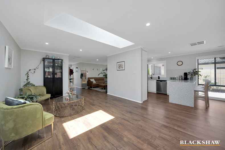 3 Ikara Close Dunlop 3 Ikara Close Dunlop