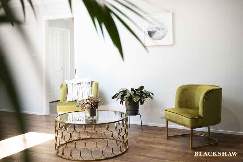 3 Ikara Close Dunlop 3 Ikara Close Dunlop