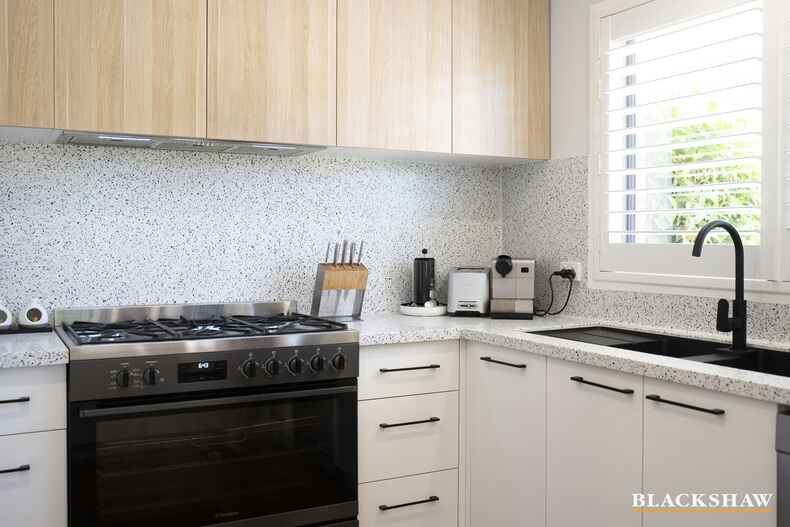 3 Ikara Close Dunlop 3 Ikara Close Dunlop