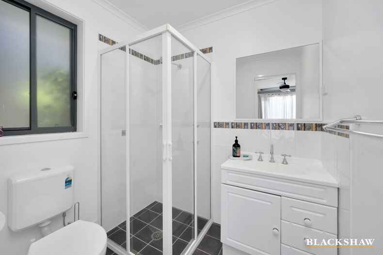 3 Ikara Close Dunlop 3 Ikara Close Dunlop