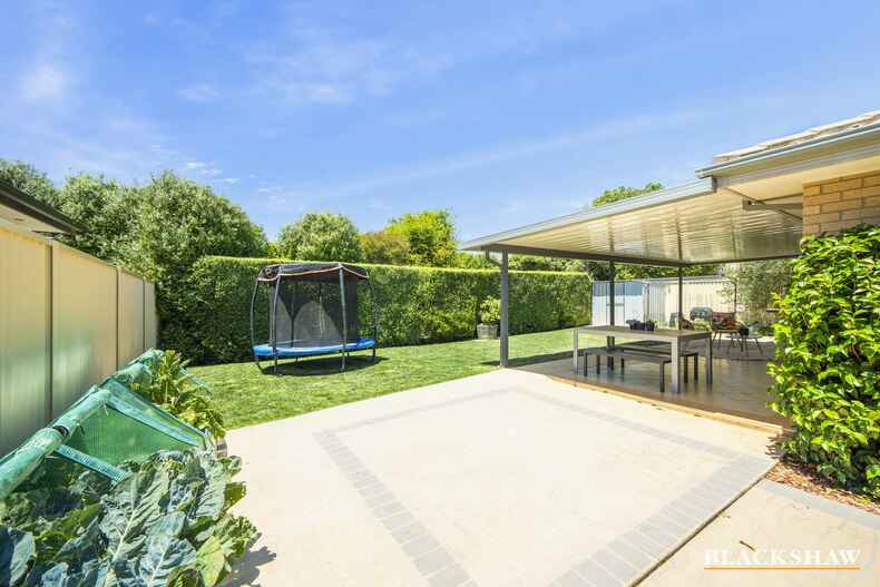 3 Ikara Close Dunlop 3 Ikara Close Dunlop