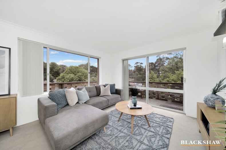 13/2 Booth Street Queanbeyan East