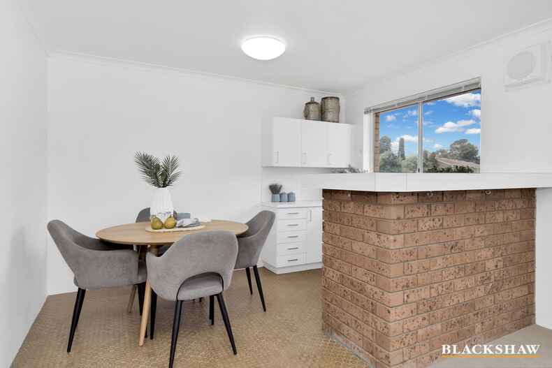 13/2 Booth Street Queanbeyan East