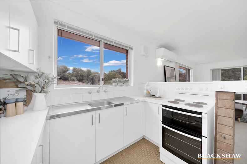 13/2 Booth Street Queanbeyan East