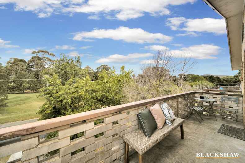 13/2 Booth Street Queanbeyan East