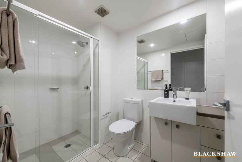 808/17 Dooring Street Braddon