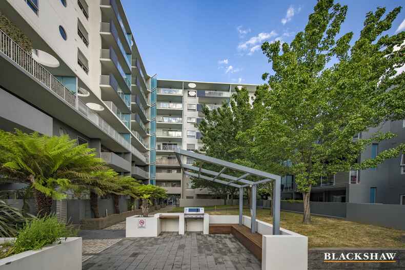 808/17 Dooring Street Braddon