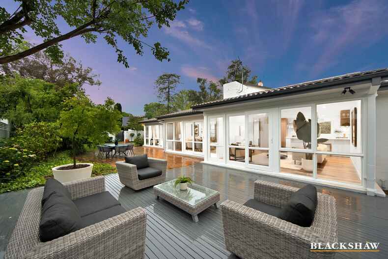 117 Hopetoun Circuit Yarralumla 117 Hopetoun Circuit Yarralumla