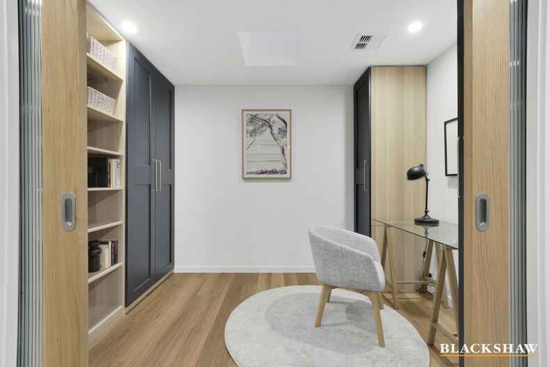 117 Hopetoun Circuit Yarralumla 117 Hopetoun Circuit Yarralumla