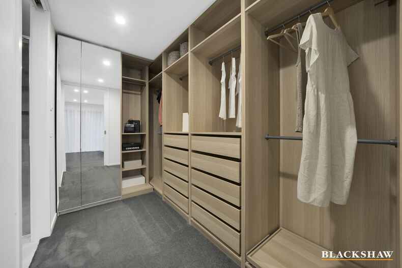 117 Hopetoun Circuit Yarralumla 117 Hopetoun Circuit Yarralumla