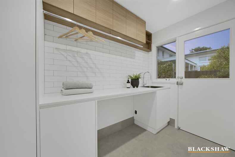 117 Hopetoun Circuit Yarralumla 117 Hopetoun Circuit Yarralumla