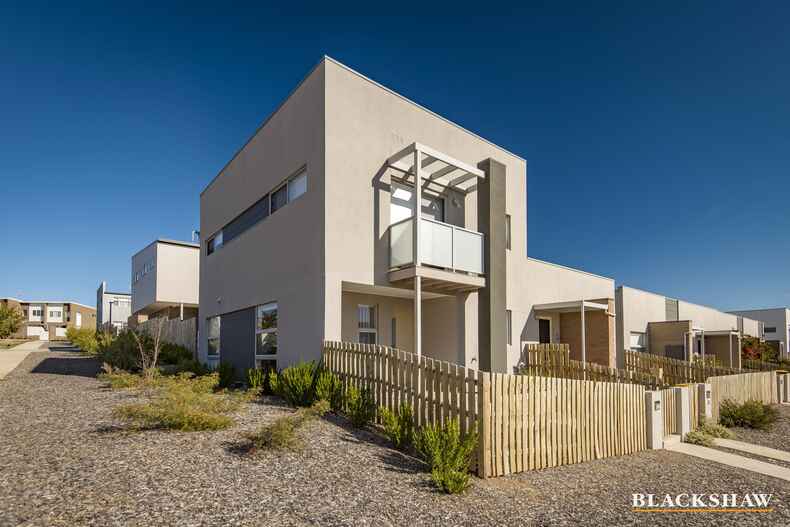 1 Chanter Terrace Coombs