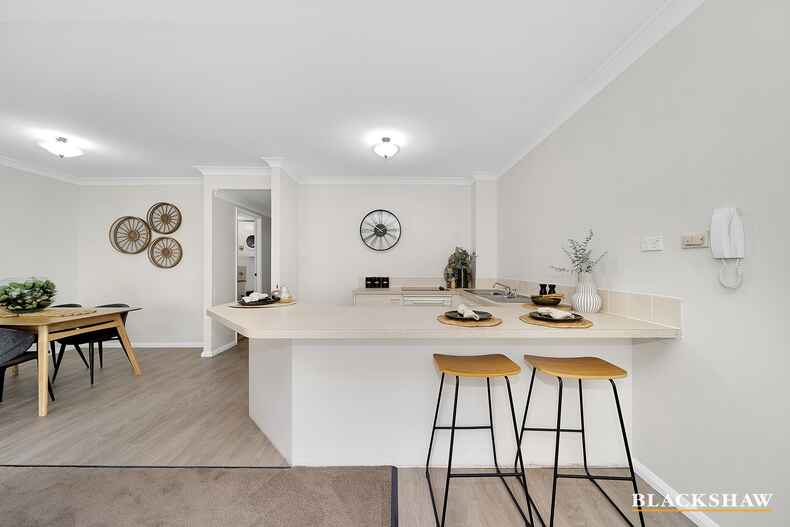 68/53 Mcmillan Crescent Griffith 68/53 Mcmillan Crescent Griffith