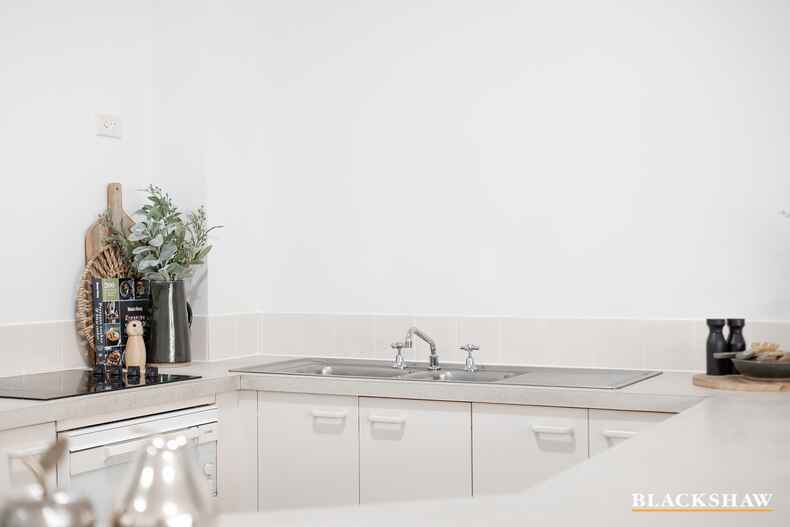 68/53 Mcmillan Crescent Griffith 68/53 Mcmillan Crescent Griffith