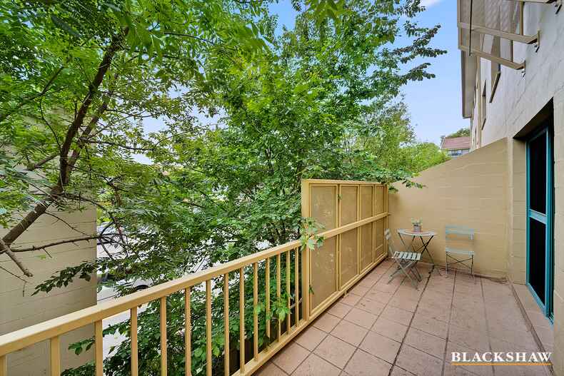 68/53 Mcmillan Crescent Griffith 68/53 Mcmillan Crescent Griffith