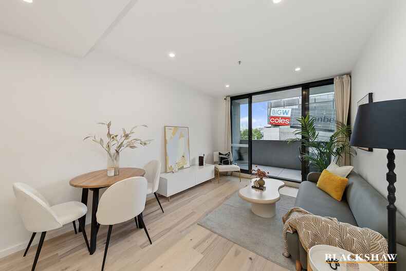 212/65 Cooyong Street Braddon