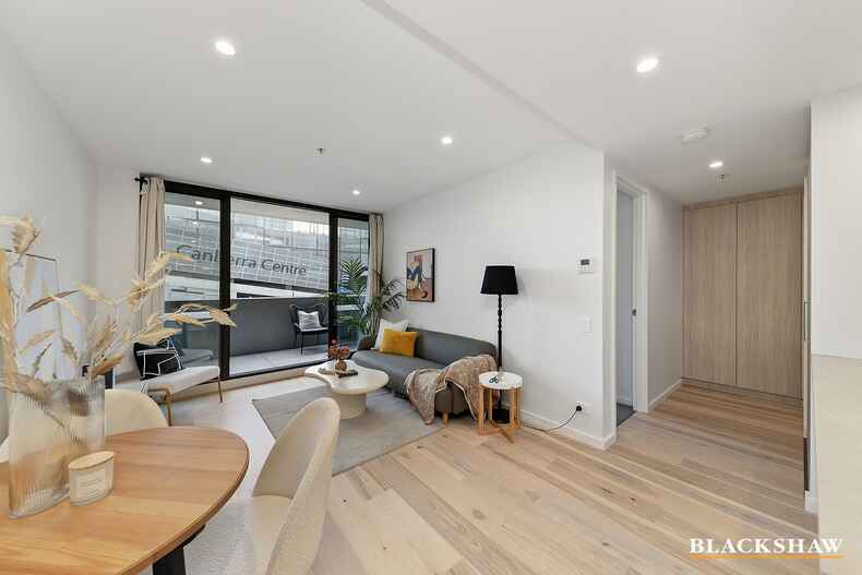 212/65 Cooyong Street Braddon