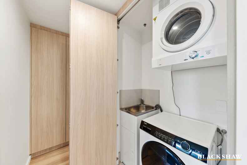 212/65 Cooyong Street Braddon